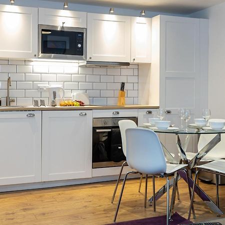 Pillo Rooms Serviced Apartments - Salford Manchester Exterior foto